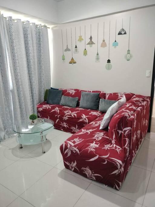 Cubao Manhattan Heights, Unit 8Bc Tower B, 1 Br Manila Exterior foto
